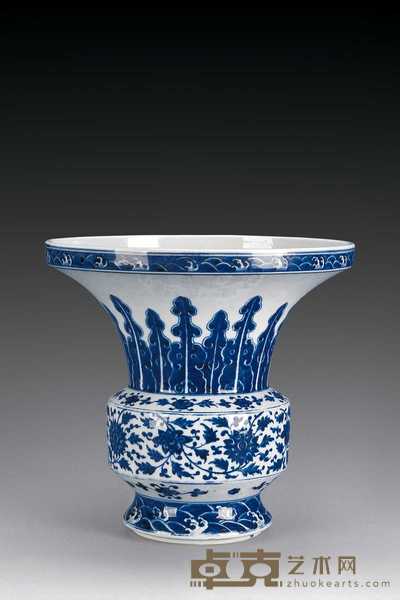 清乾隆 青花缠枝莲纹花觚 23.5×23cm